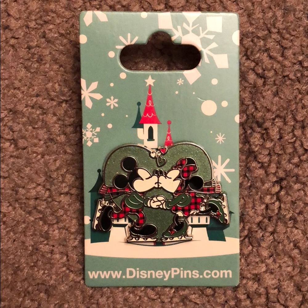 Disney Parks Mickey and Minnie Holiday Pin